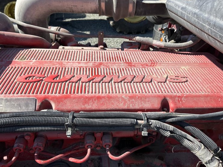 2012-peterbilt-389-image-50