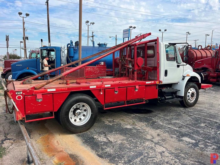 2019-international-durastar-4300-image-4