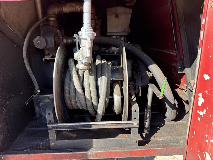 #1816-•-1989-international-1955-tanker-truck-image-24