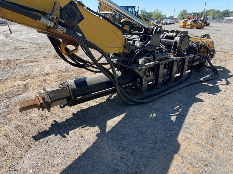 2004-caterpillar-320cl-hydraulic-drill-rig-image-47