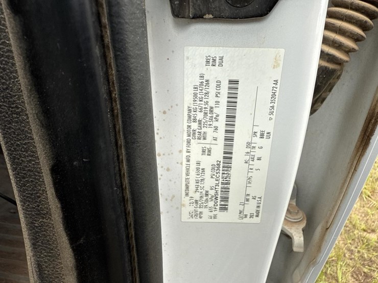 2020-ford-f550-image-61