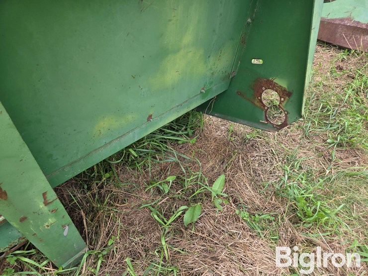 john-deere-444-image-8