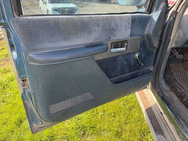 1989-chevrolet-1500-image-17