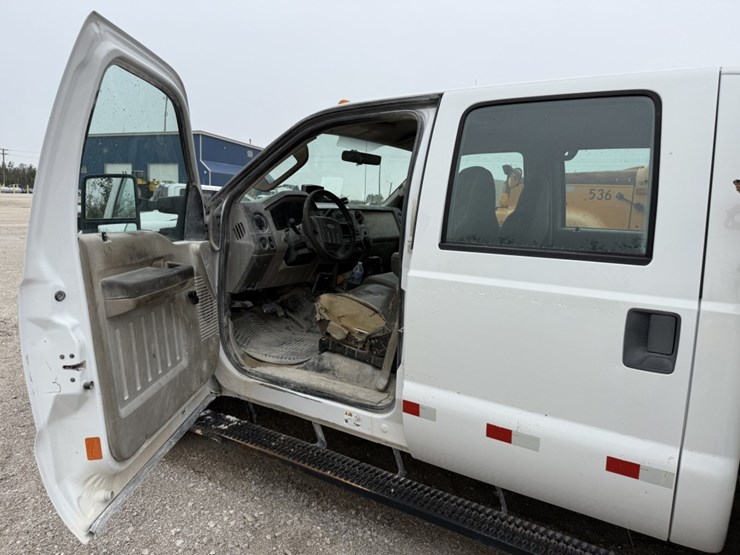 2008-ford-f550-image-11
