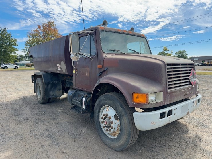 1990-international-4900-image-7