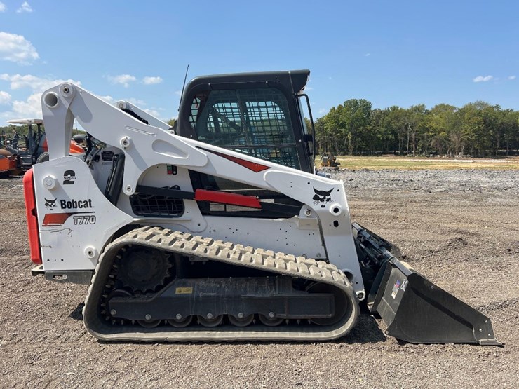 2023-bobcat-t770-image-5