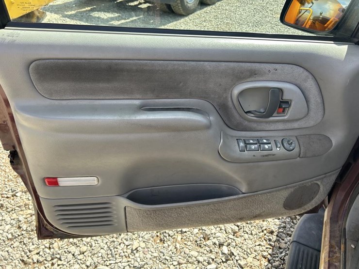 1999-gmc-yukon-image-54