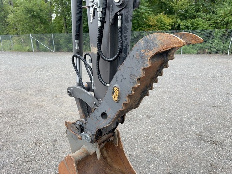 2021-volvo-ecr50f-mini-excavator-image-11