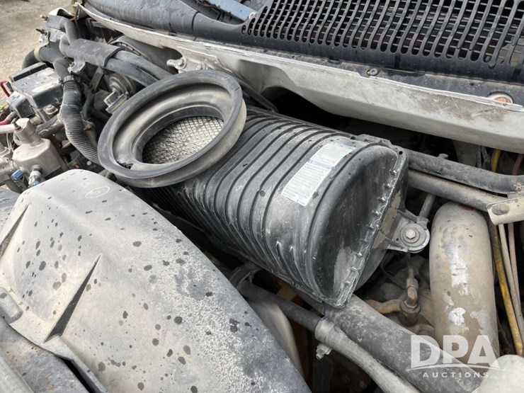 2005-chevrolet-c8500-cab/chassis-(jn0785,-unit-98847)-image-82