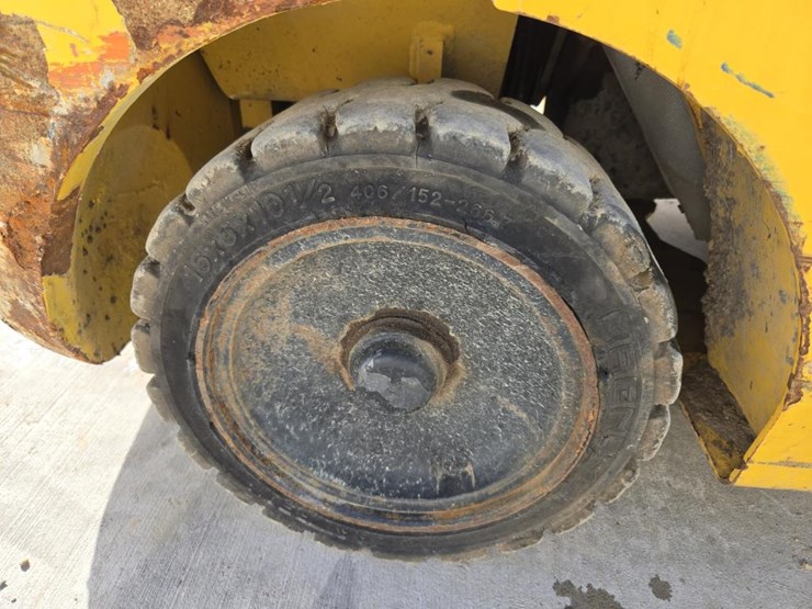 hyundai-25lc-7m-image-47