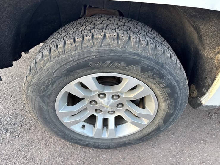 2019-chevrolet-1500-image-36