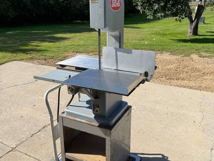 globe-meat-band-saw-for-meat-cutting,-stimpson-model-79.-this-item-is-located-in-south-dakota,-there-image-3