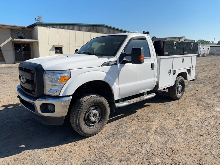 2012-ford-f350-xl-image-1