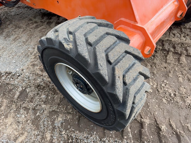 2016-jlg-460sj-image-10