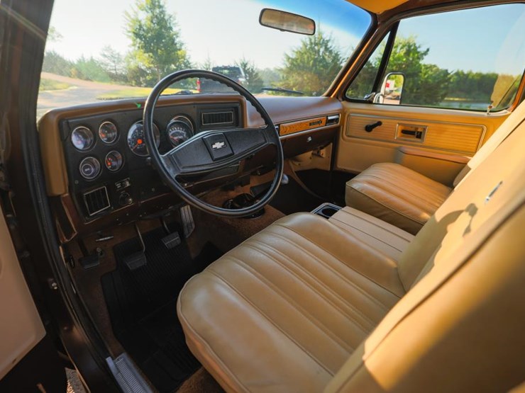1977-chevrolet-c30-image-90