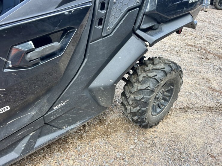 #1400-•-2023-can-am-commander-1000r-xt-image-11