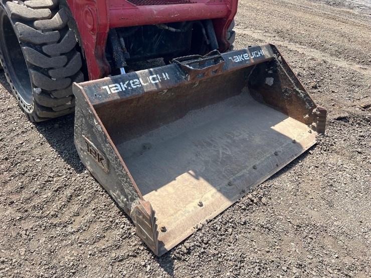 2017-takeuchi-ts50v-image-12