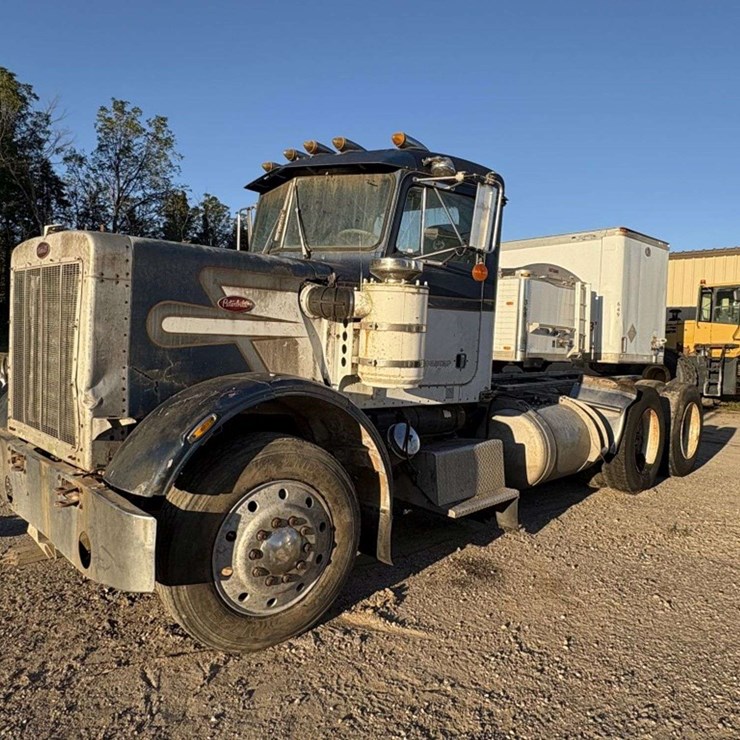 1977 PETERBILT 359