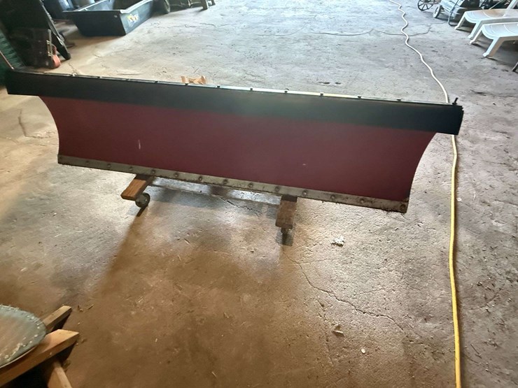 snobear-snowplow,-7’-wide-blade,-manual-swing-adjustment,-electric-winch-for-up-and-down,-was-mounte-image-3