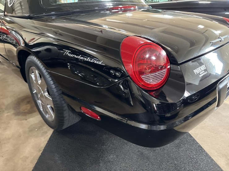 #1392-•-2003-ford-thunderbird-convertible-car-image-13