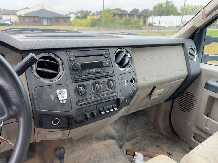 2008-ford-f550-xlt-image-18