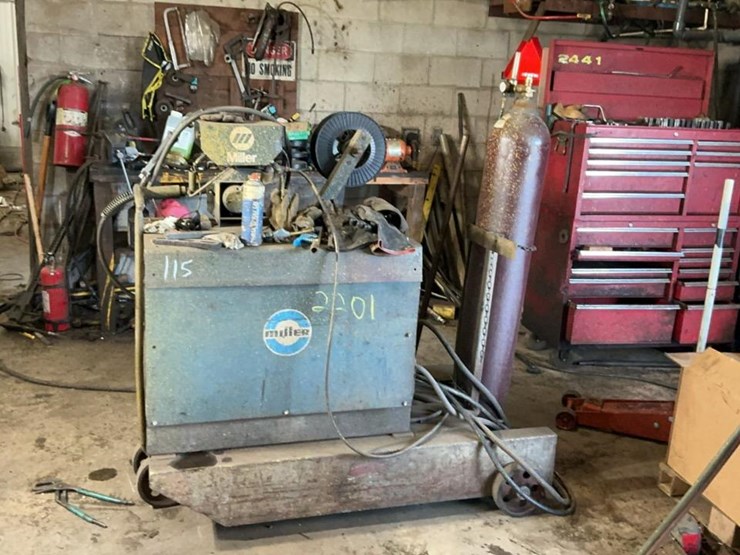 #115-•-miller-deltaweld-450-welder-image-2