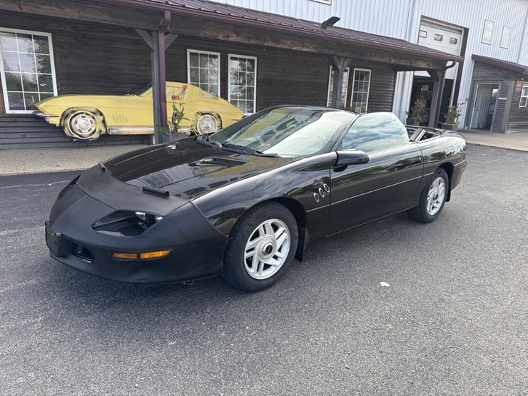 #2308-•-1995-chevrolet-camaro-image-1