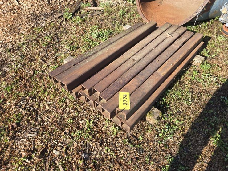 #2774-•-steel-square-tubing-image-1