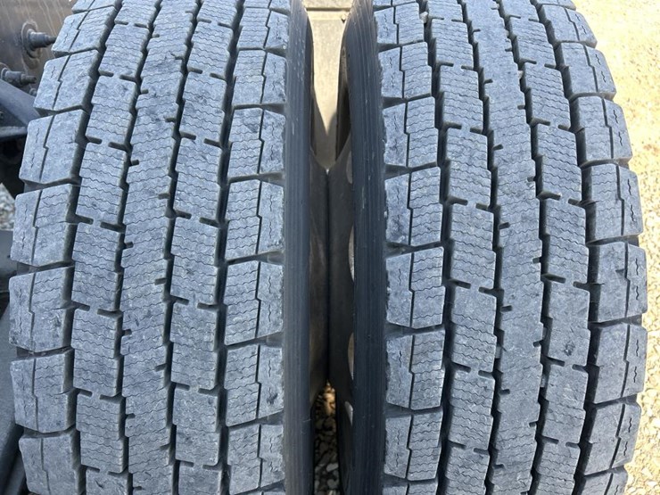 2019-peterbilt-579-image-80