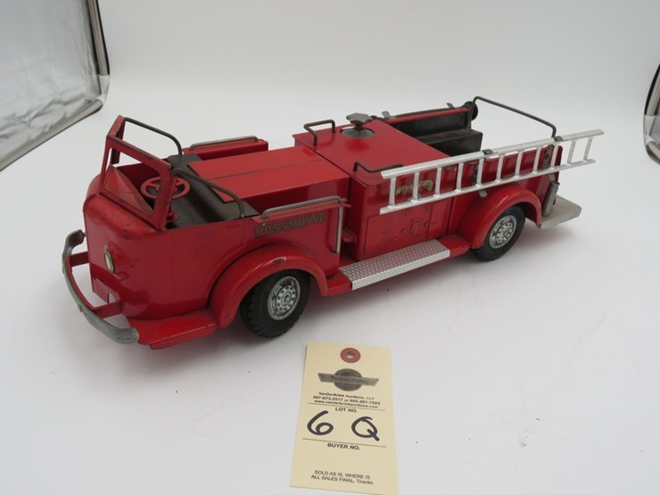 1950's-doepke-rossmoyne-fire-truck-image-1