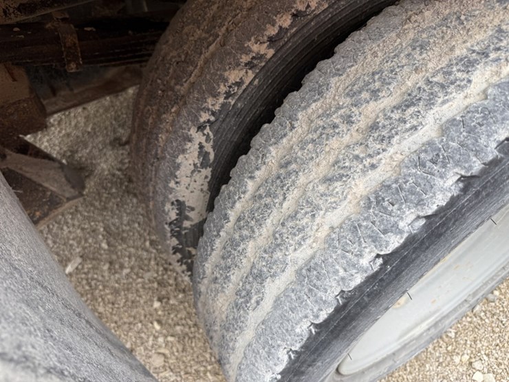 2008-ford-f550-image-39