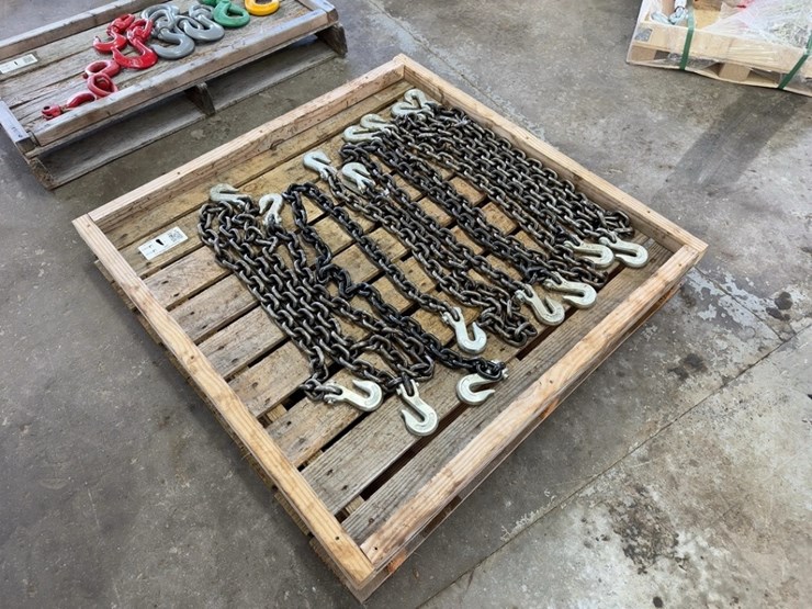 quantity-of-3/8"-chains-with-hooks-image-3