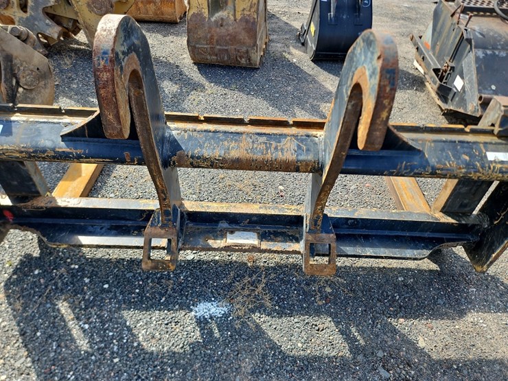 caterpillar-72"-wheel-loader-forks-image-4