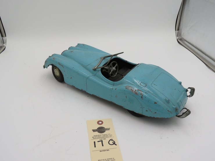 1950's-doepke-model-toys-jaguar-xk120-car-image-4