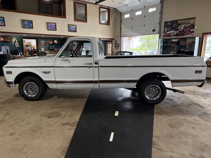 #1389-•-1970-chevrolet-cst/10-pickup-truck-image-2