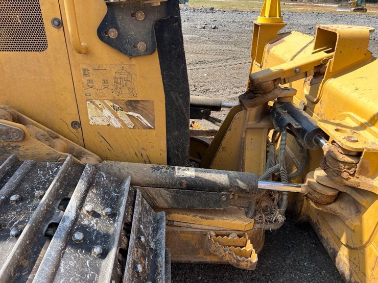 2016-caterpillar-d5k2-xl-image-20