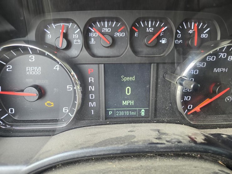 2015-chevrolet-2500-image-48