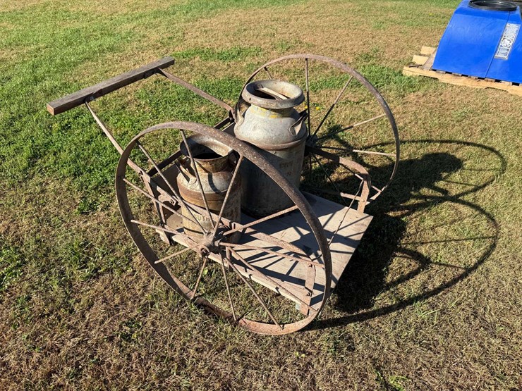 old-cream-can-cart-with-2-cream-cans-image-3
