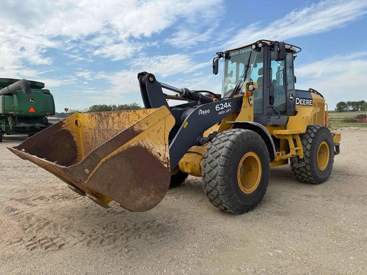 deere-624k-image-1