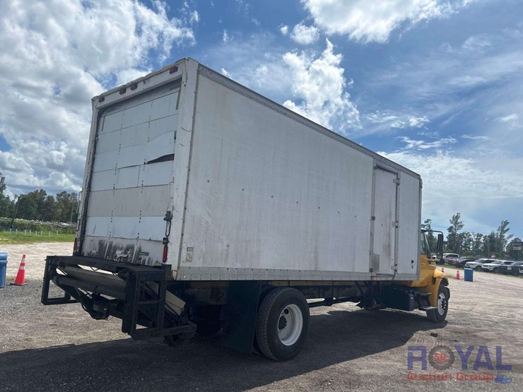 2019-international-durastar-4300-image-3