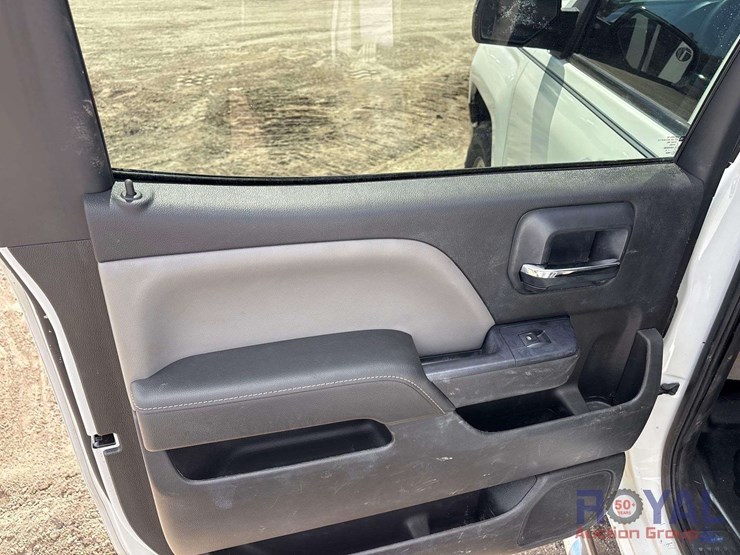 2015-chevrolet-silverado-1500-image-14