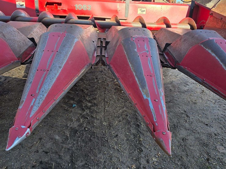 case-ih-1063-image-6