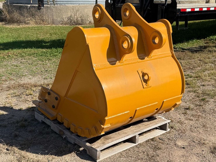caterpillar-320-image-6