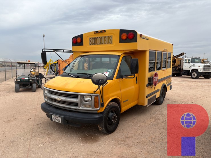 2000-chevrolet-3500-image-1