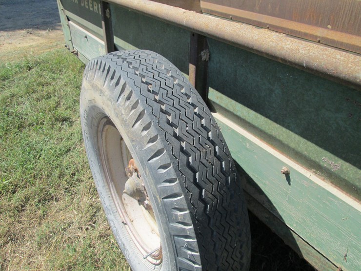 john-deere-33-image-5