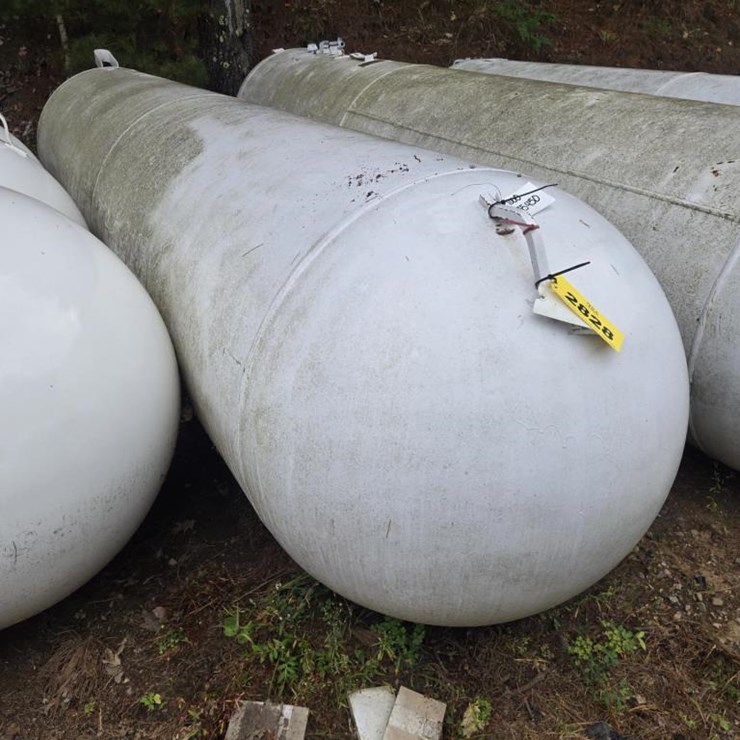 #2828 • Butler 1000 Gallon LP Tank