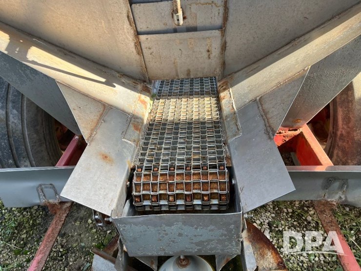 tyler-dry-spreader-(jn2945,-unit-m1026)-image-20