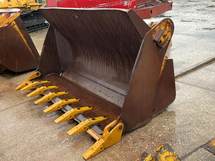 caterpillar-963b-image-1