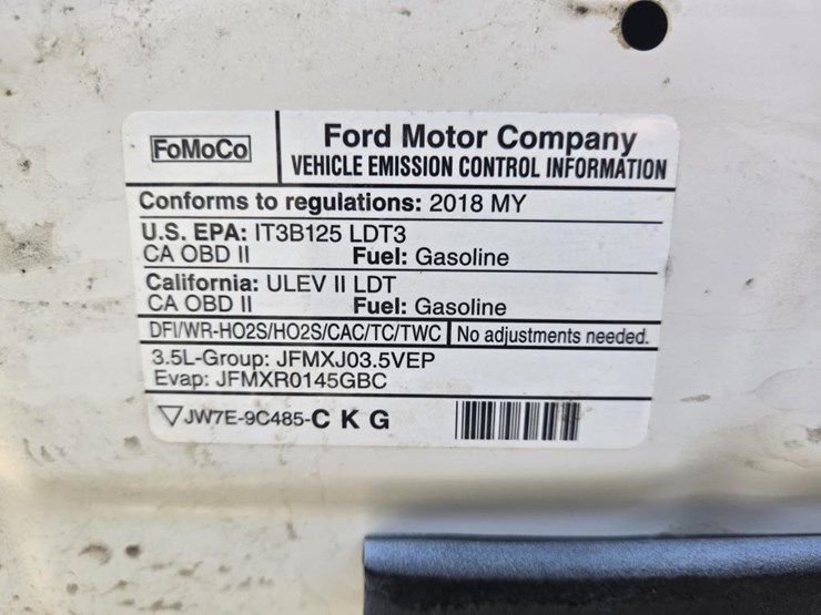 2018-ford-explorer-image-21