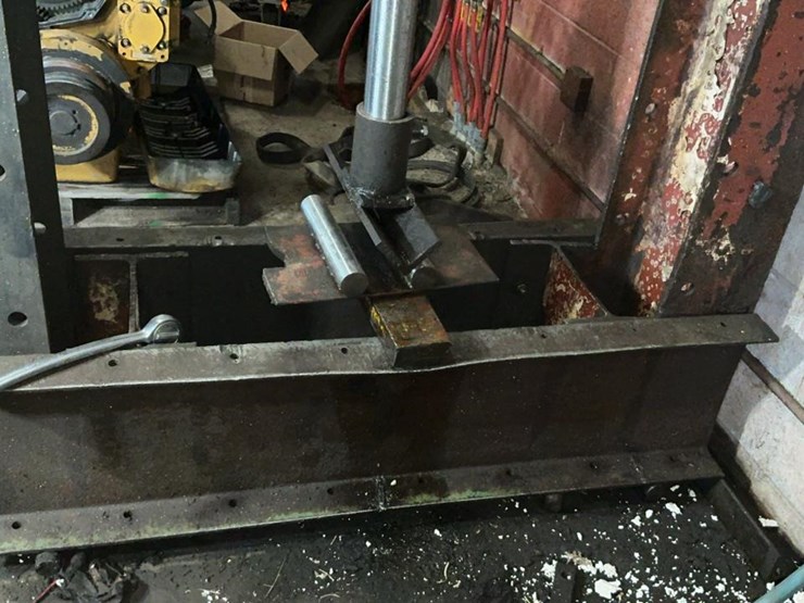 #116-•-40-ton-shop-press-image-8